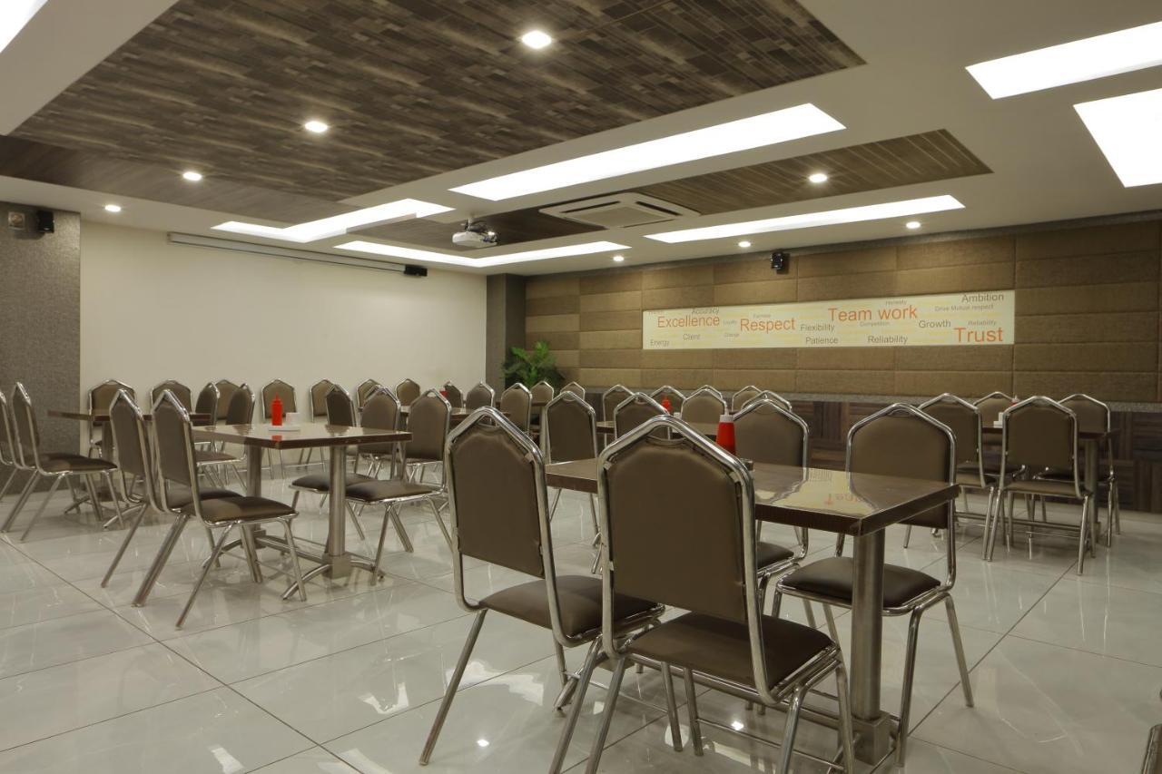 Hotel Unity Ahmedabad Exterior foto